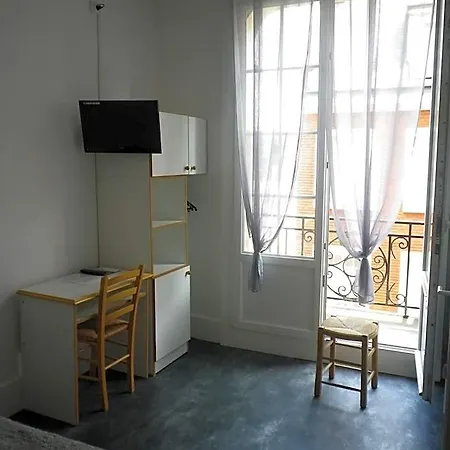 De Normandie Hotel 2*