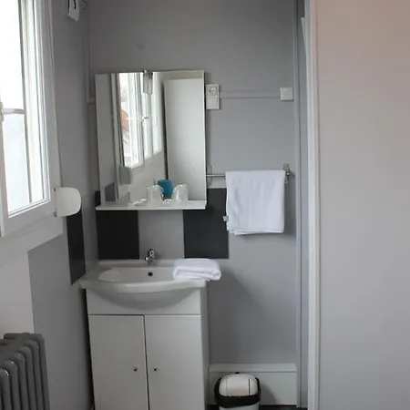 Hotel De Normandie 2*