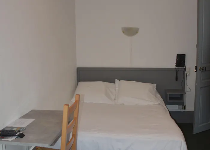 Hotel De Normandie 2*